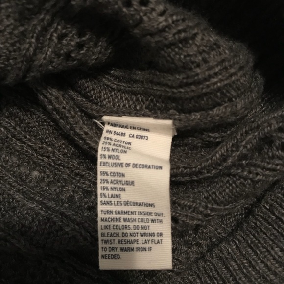 American Eagle Cable Knit Sweater size Small - Picture 5 of 5